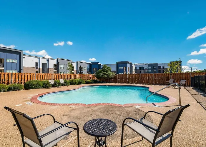 Quality Inn & Suites Garland - East Dallas