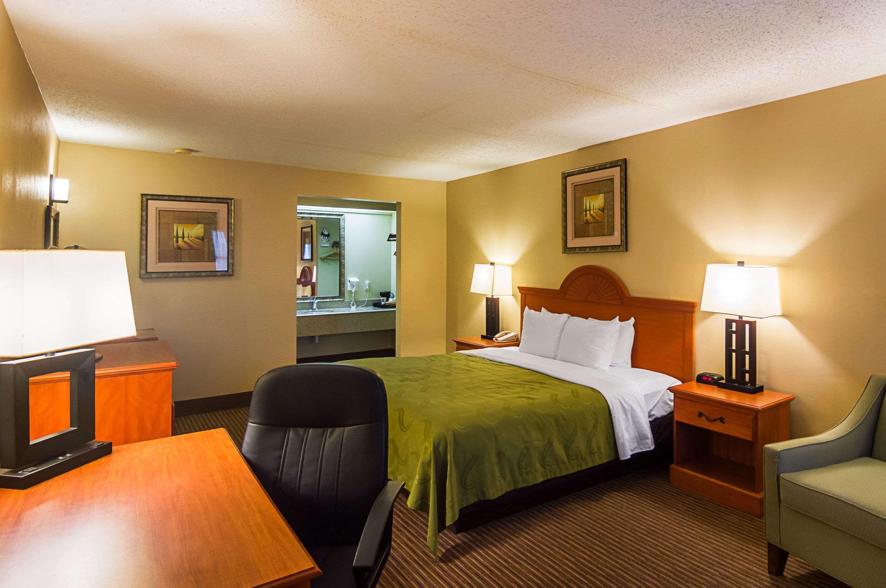 Quality & - East Dallas Hotel Garland