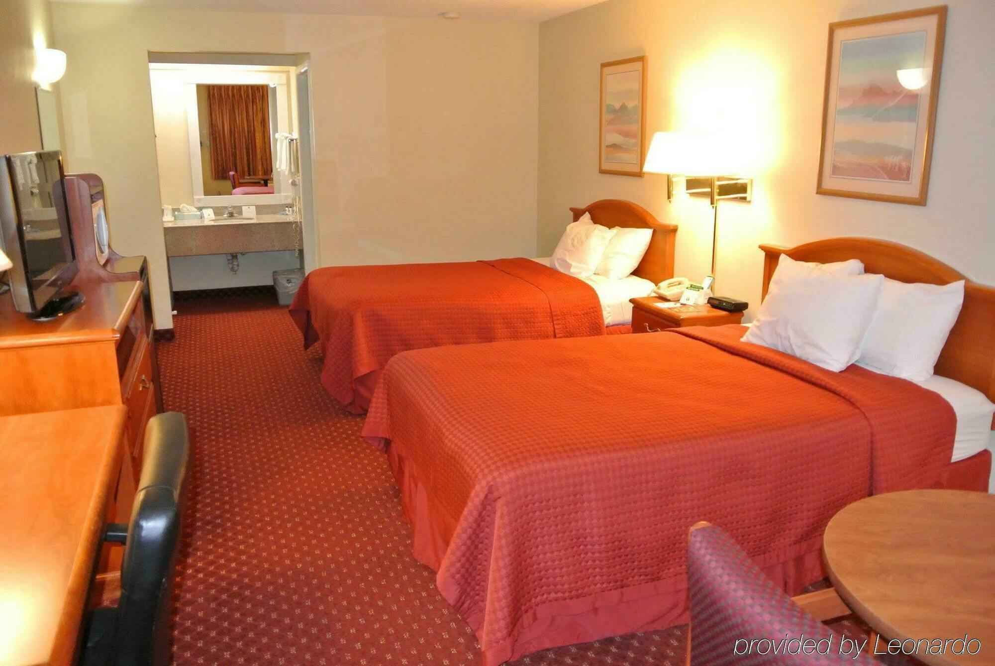 Hotel Quality & - East Dallas 2*